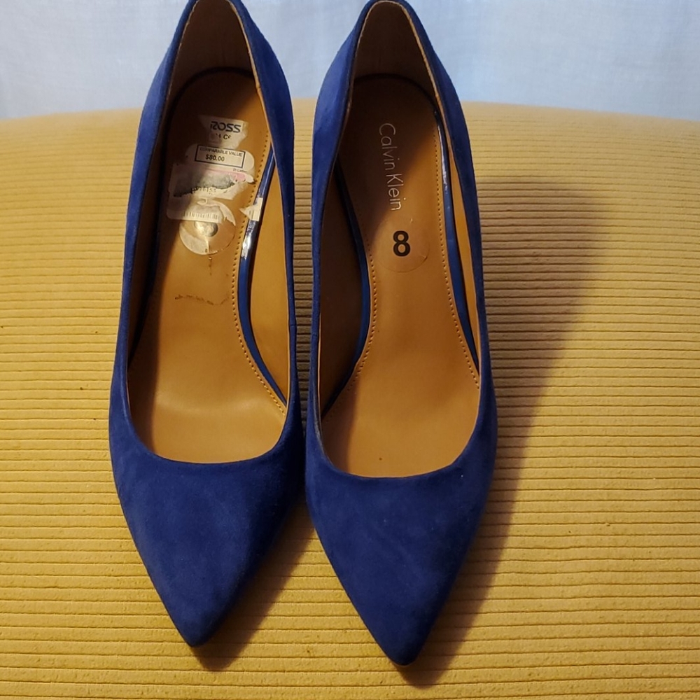 Calvin Klein Gayle blue suede pumps
